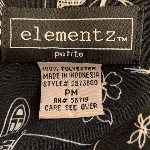 Elementz Hotels & Handbags Button Up Collared Top - Picture 4 of 4
